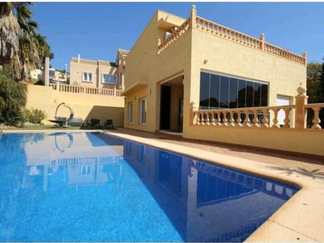 Villa en alquiler en Calpe, La Soliva