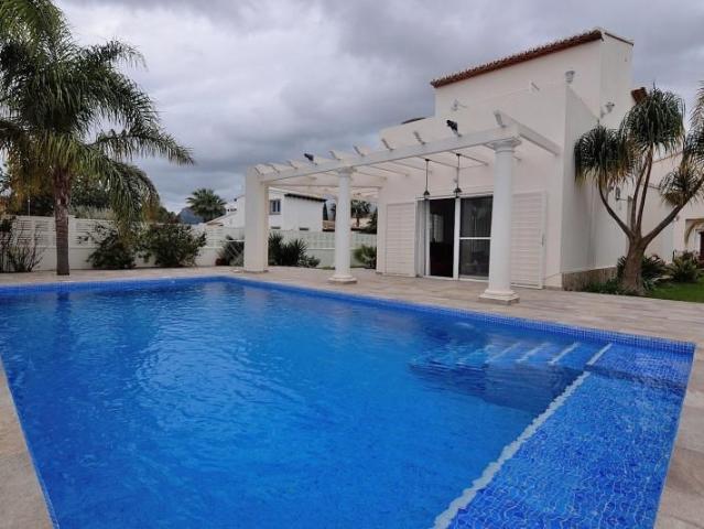 Chalet en alquiler en Ferrando, Benissa