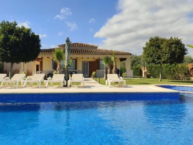 Villa en alquiler en Campos