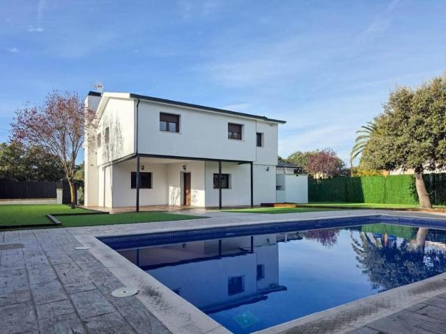 Chalet en alquiler en El Casar, Guadalajara