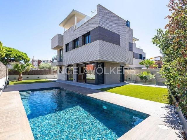 Chalet en alquiler en Castelldefels, Barcelona