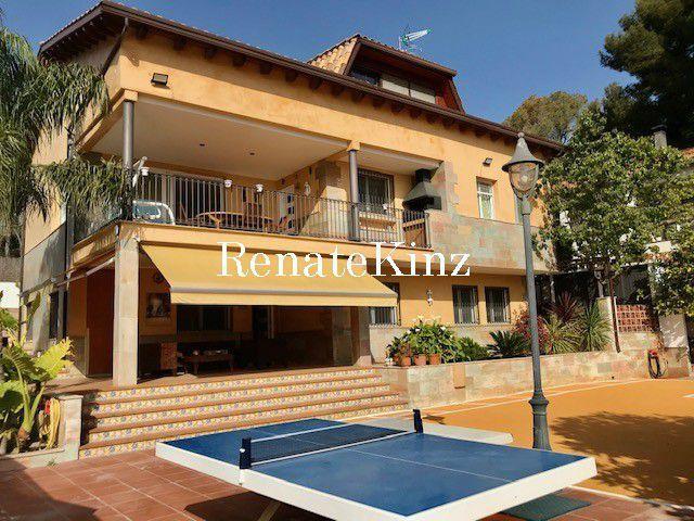 Chalet en alquiler en Castelldefels, Barcelona