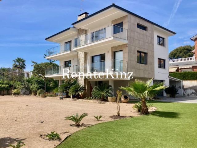 Villa en alquiler en Castelldefels