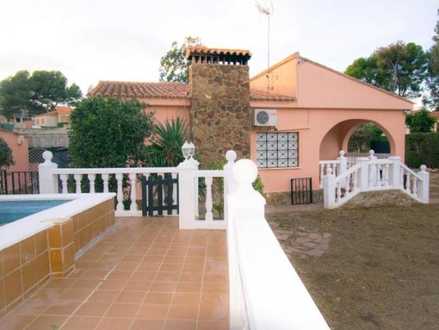 Chalet en alquiler en Monte Levante, l'Horta Sud