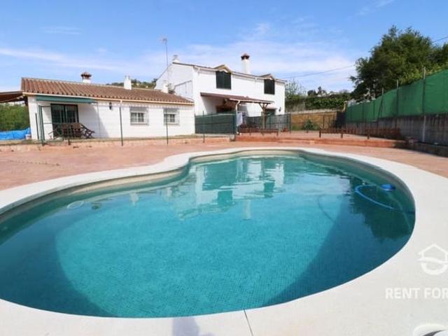 Chalet en alquiler en Miravalle Los Montecillos, Coín
