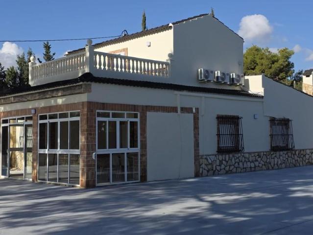 Chalet en alquiler en Crevillent, Valencia