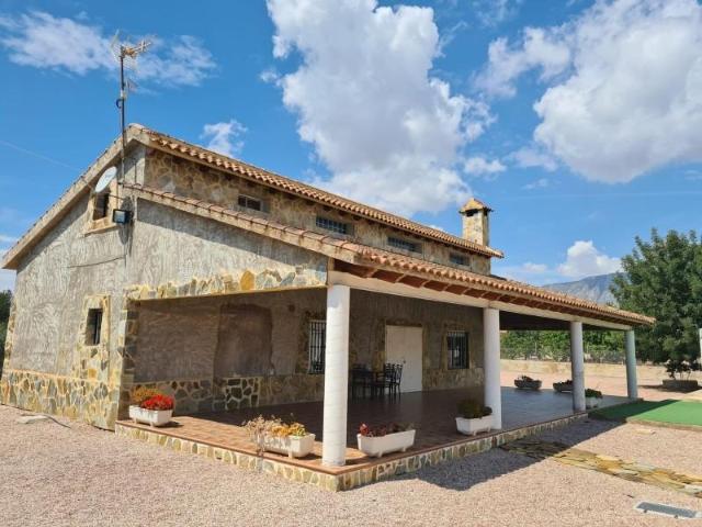 Villa en alquiler en Crevillent