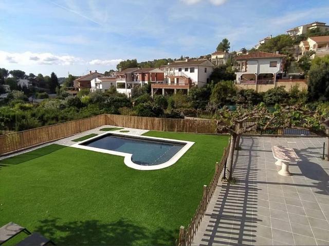 Villa en alquiler en Cubelles
