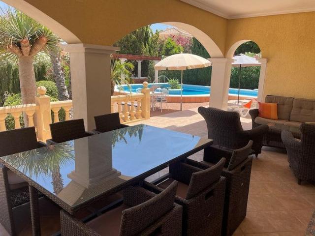 Chalet en alquiler en Cala d'Or, El Campello