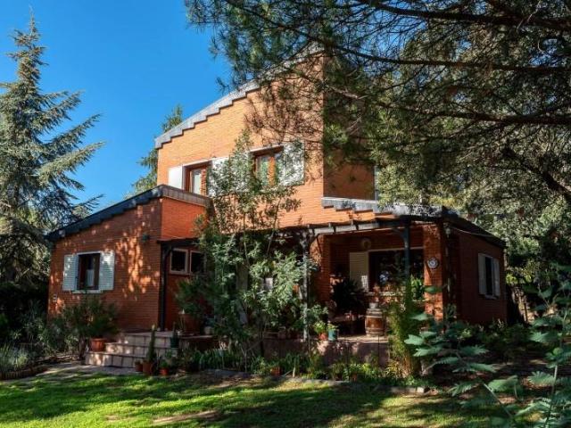 Chalet en alquiler en Navalquejigo, El Escorial