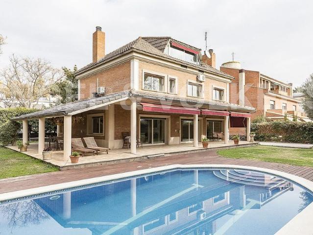Chalet en alquiler en Esplugues De Llobregat, Barcelona