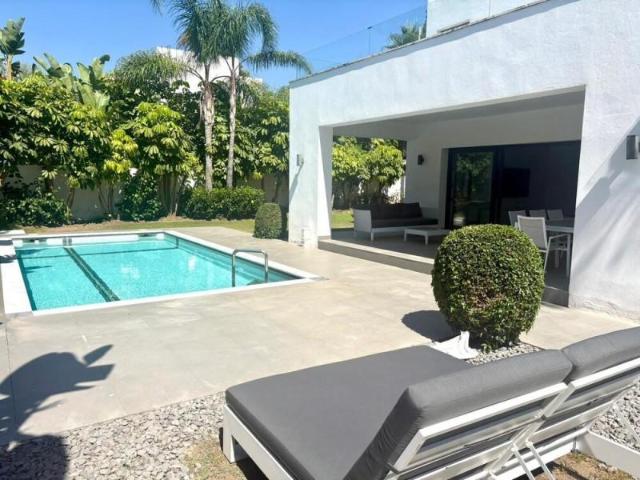 Chalet en alquiler en Estepona, Bel-Air