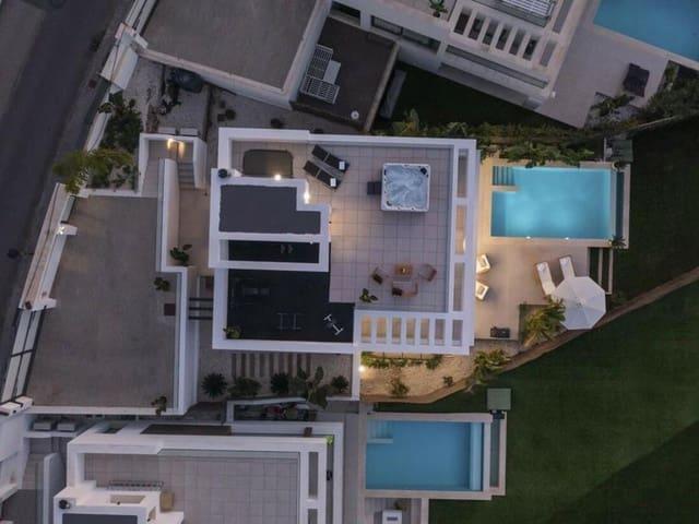 Chalet en alquiler en Barriada Islas Canarias, Costa del Sol Occidental