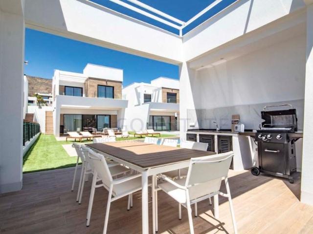 Villa en alquiler en Finestrat
