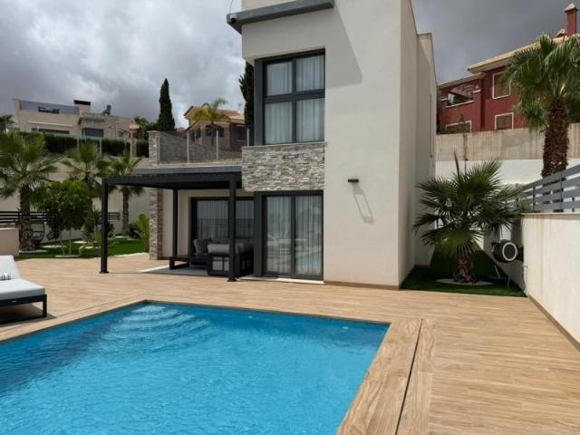 Villa en alquiler en Finestrat, Barrio El Tubo