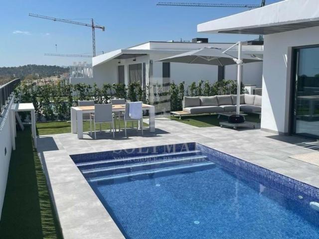Villa en alquiler en Finestrat