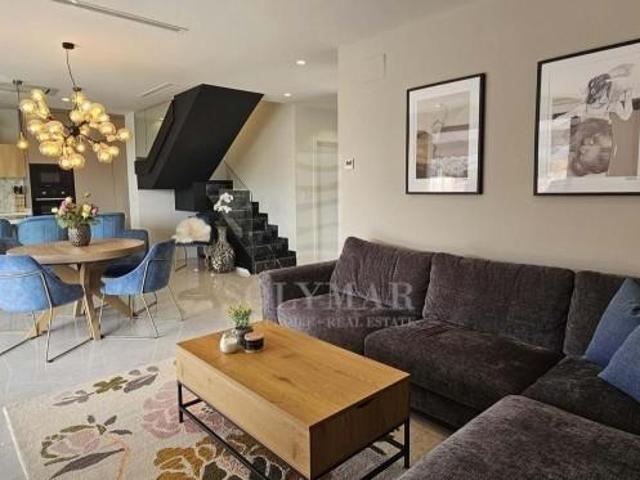 Villa en alquiler en Finestrat