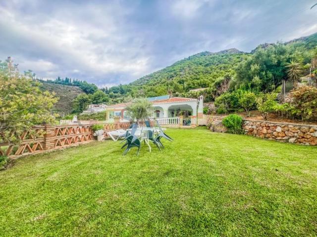 Villa en alquiler en Frigiliana