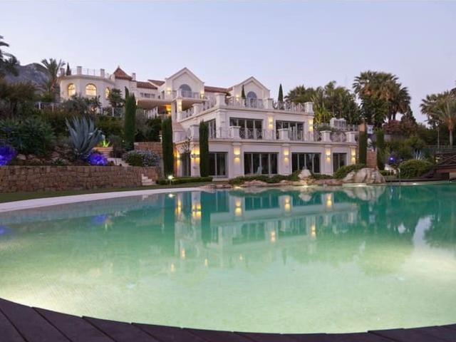 Villa en alquiler en Istán