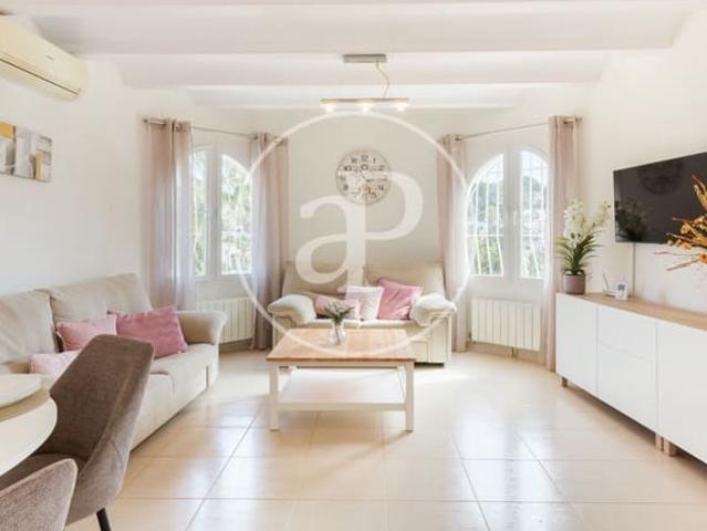 Villa en alquiler en Jávea