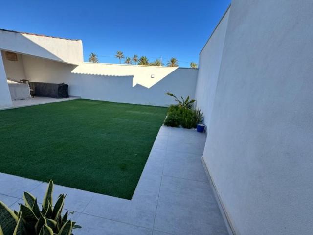 Chalet en alquiler en Villena, Valencia