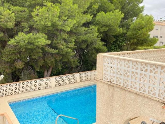 Chalet en alquiler en La Nucia, Valencia