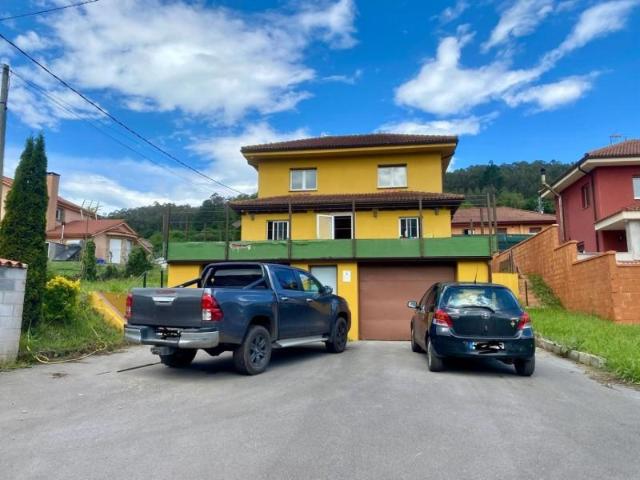 Chalet en alquiler en Las Regueras, Asturias