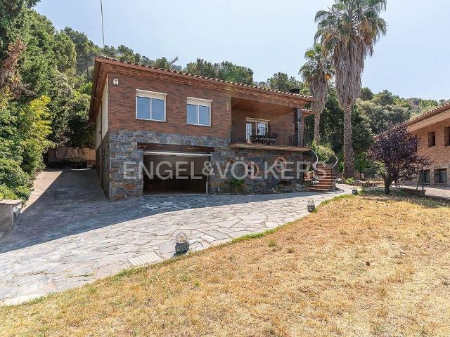 Villa en alquiler en Llinars Del Vallès