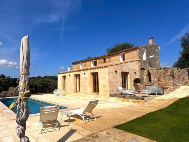 Villa en alquiler en Lloret De Vistalegre