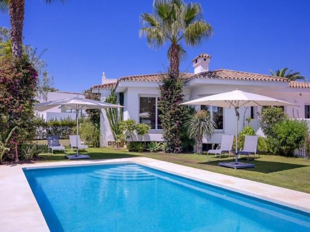 Villa en alquiler en Marbella, Urbanización Marbesa