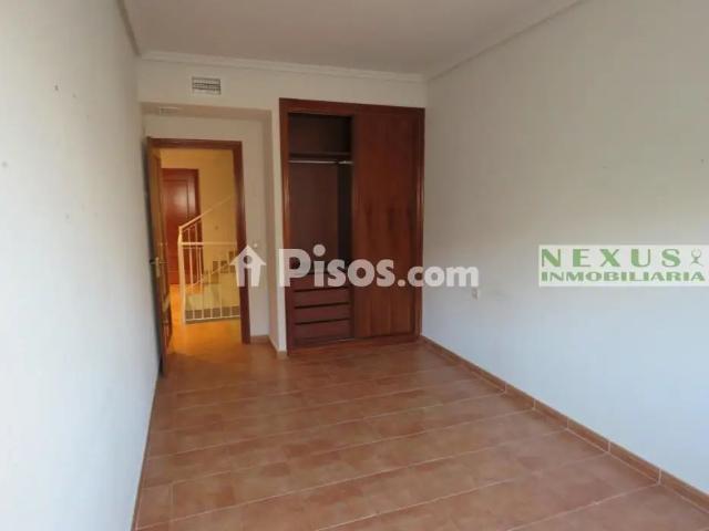 Casa en alquiler en San Blas, Cáceres