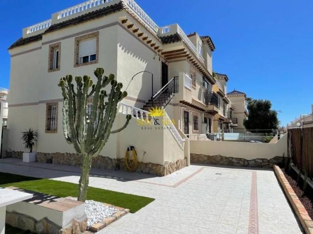 Chalet en alquiler en Urbanización la Florida, Orihuela