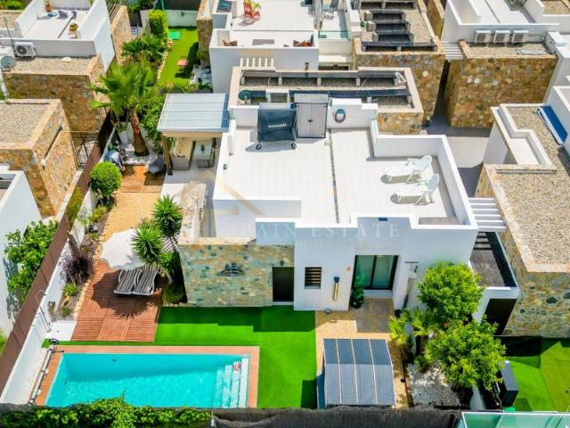 Chalet en alquiler en Sectores La Cuerda y Lomas de Cabo Roig, el Baix Segura / La Vega Baja