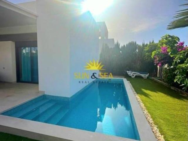 Villa en alquiler en Orihuela, Urbanización Lomas de Don Juan