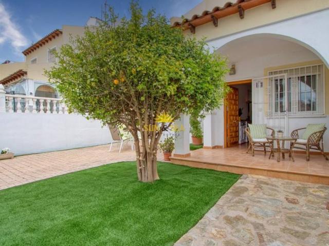 Chalet en alquiler en Villa Martín, Orihuela