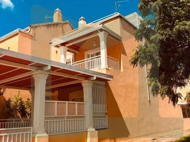 Casa en alquiler en Parla, Madrid