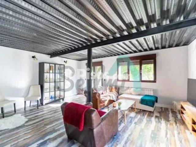 Casa en alquiler en Mieres, Asturias
