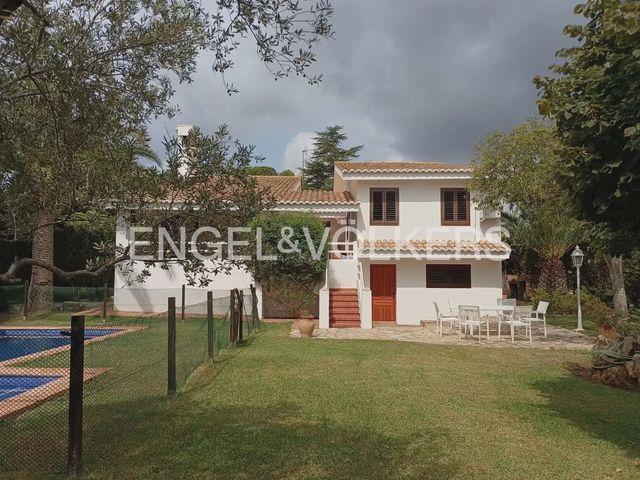 Chalet en alquiler en Picassent, València / Valencia
