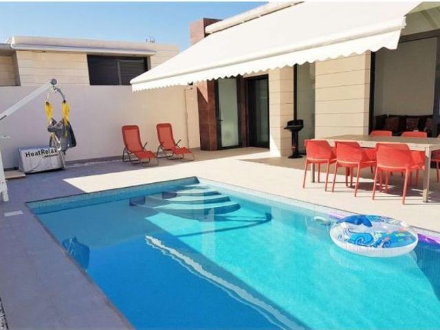 Casa en alquiler en Pilar De La Horadada
