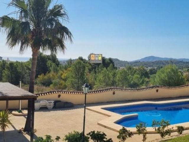 Villa en alquiler en Polop