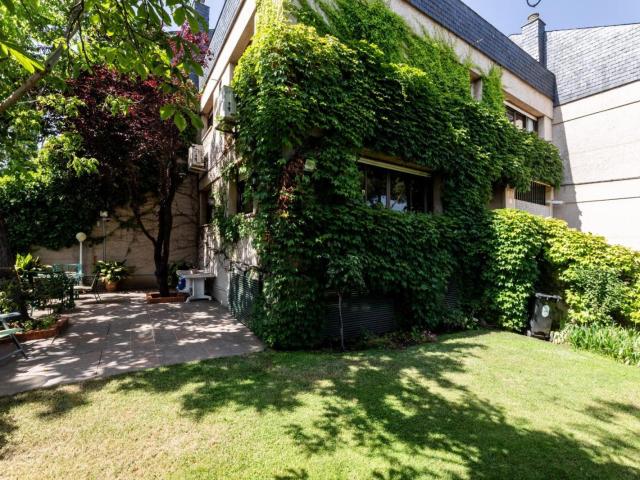 Villa en alquiler en Pozuelo De Alarcón