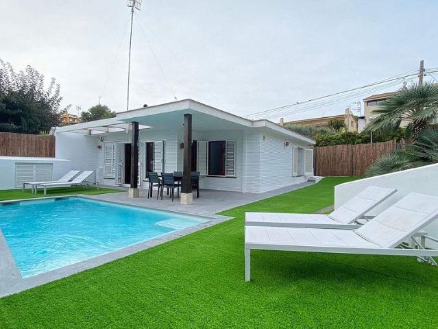 Villa en alquiler en Sant Pere De Ribes, Can Pei