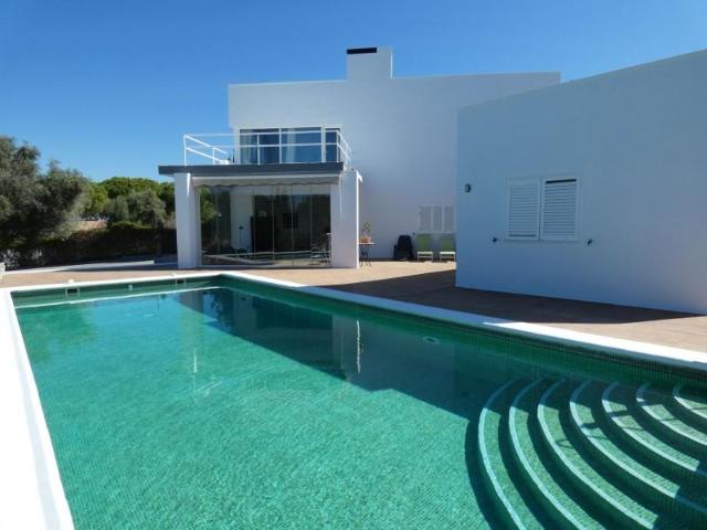 Villa en alquiler en San Roque