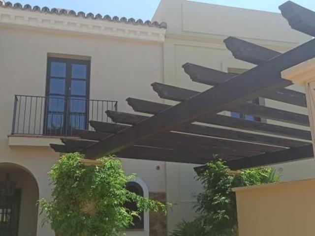Villa en alquiler en San Roque