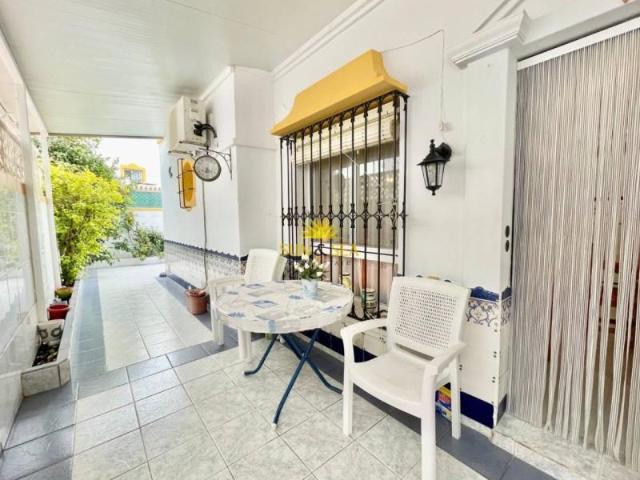 Chalet en alquiler en Urbanización La Ceñuela, Torrevieja