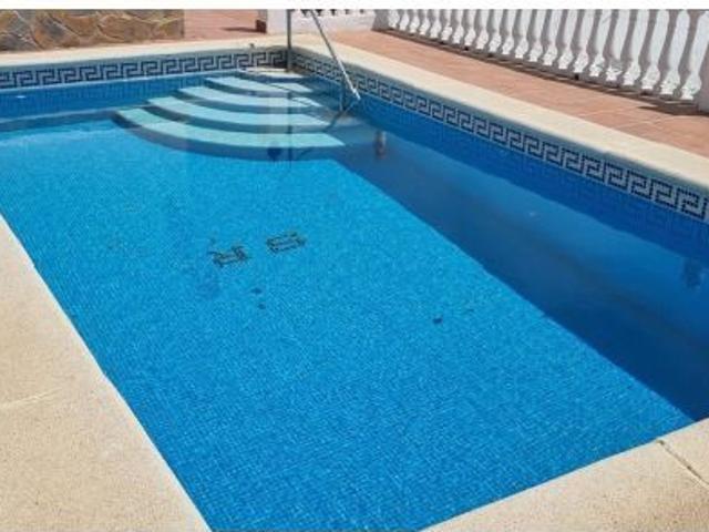 Casa en alquiler en Torrox