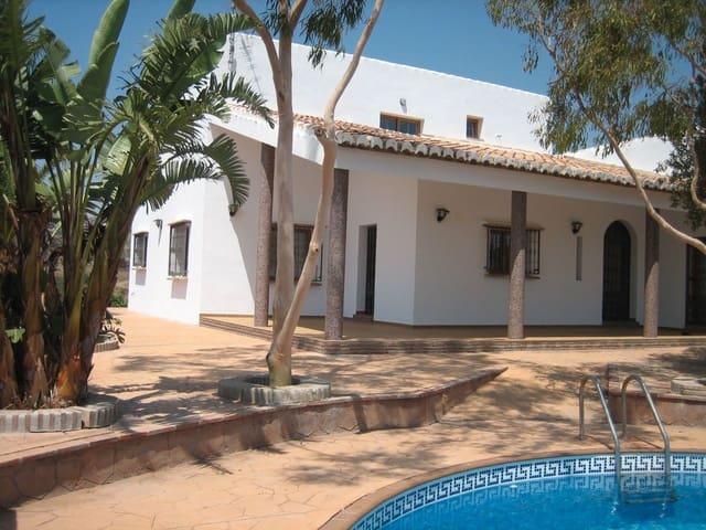 Villa en alquiler en Vélez-málaga, Capuchinos