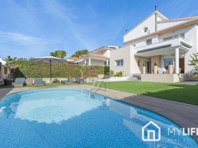 Chalet en alquiler en Racó de Santa Llúcia, Vilanova I La Geltrú