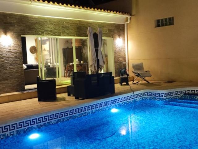 Villa en alquiler en El Campello, el Trajo