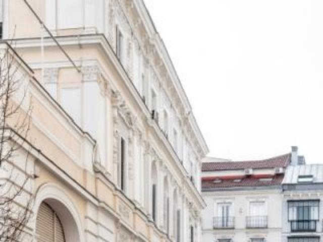 Chalet en venta en Goya, Madrid